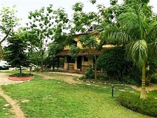 Hotel Sapana Village Lodge Chitwan Eksteriør billede
